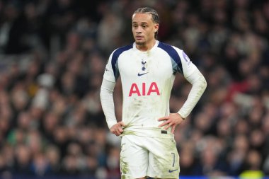 Tottenham Hotspur 'dan Xavi Simons UEFA Şampiyonlar Ligi Maçı sırasında Tottenham Hotspur, Slavia Prag' a karşı Tottenham Hotspur Stadyumu, Londra, İngiltere, 9 Aralık 2025 