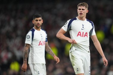 Micky van de Ven of Tottenham Hotspur during the UEFA Champions League Matchday 6 of 8 Tottenham Hotspur vs Slavia Prague at Tottenham Hotspur Stadium, London, United Kingdom, 9th December 2025 