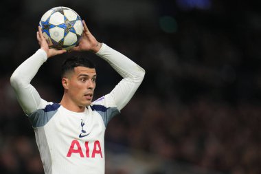 Tottenham Hotspur 'dan Pedro Porro UEFA Şampiyonlar Ligi Maçı sırasında Tottenham Hotspur' a karşı Slavia Prag, Tottenham Hotspur Stadyumu, Londra, İngiltere, 9 Aralık 2025 