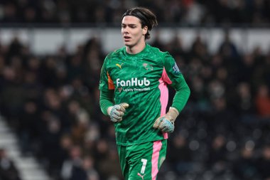 Derby County kalecisi Jacob Widell Zetterstrøm Sky Bet Şampiyonası maçında Derby County Millwall 'a karşı.
