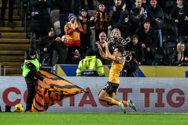Hull City 'den Kyle Joseph, 10 Aralık 2025' te MKM Stadyumu 'nda oynanan Hull City vs Wrexham maçında 1-0 kazanma golünü kutluyor.