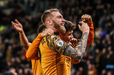Hull City 'den Oliver McBurnie, 10 Aralık 2025' te Hull City vs Wrexham MKM Stadyumu 'nda oynanan Sky Bet Şampiyonası maçında 2-0' lık galibiyetini kutluyor.