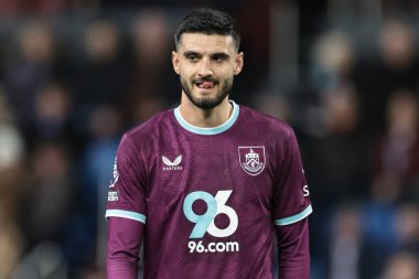 Burnley 'den Armando Broja Premier Lig maçı sırasında Burnley, Fulham' a karşı Turf Moor, Burnley, İngiltere, 13 Aralık 2025