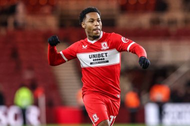 Middlesbrough 'dan Micah Hamilton, 13 Aralık 2025' te Middlesbrough, İngiltere 'deki Riverside Stadyumu' nda oynanan Middlesbrough-Queens Park Rangers maçında taraftarlarıyla galibiyeti kutluyor.