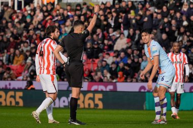 Hakem Ruebyn Ricardo, Swansea City 'li Marko Stameni' ye Stoke City ile Swansea City arasındaki 13 Aralık 2025 'te Bet365 Stadyumu' nda oynanan maçta sarı kart verdi.