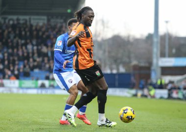 Barnet takımından Idris Kanu, 13 Aralık 2025 'te İngiltere' nin Chesterfield kentindeki SMH Group Stadyumu 'nda oynanan Gökyüzü İddia Ligi 2 karşılaşmasında Chesterfield' e karşı Barnet maçına çıktı.