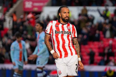 Stoke City 'den Sorba Thomas, Stoke City ile Swansea City arasındaki 13 Aralık 2025' te oynanan Bet365 Stadyumu 'nda oynanan Sky Bet Şampiyonası maçında 2-0' lık galibiyetini kutluyor.