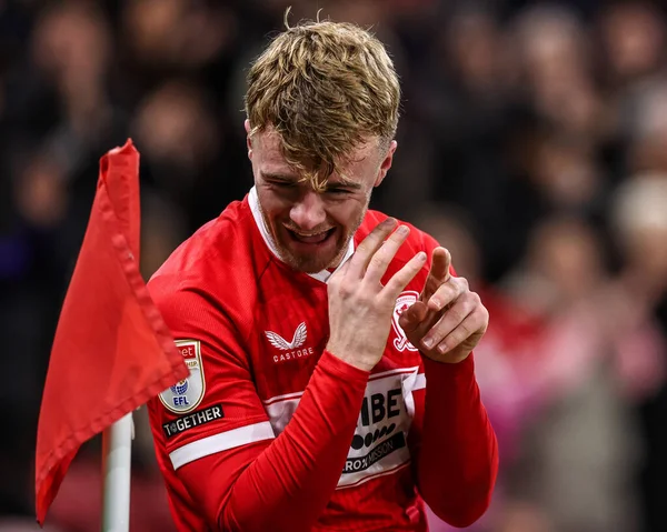 Middlesbrough 'dan Tommy Conway, Middlesbrough, Birleşik Krallık' taki Riverside Stadyumu 'nda oynanan Middlesbrough-Queens Park Rangers maçında 3-0' lık galibiyet golünü kutluyor.