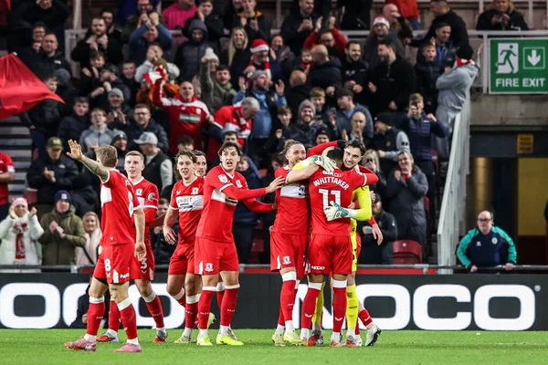 Middlesbrough 'dan Morgan Whittaker, 13 Aralık 2025' te Middlesbrough, İngiltere 'deki Riverside Stadyumu' nda oynanan Middlesbrough-Queens Park Rangers maçında 2-0 kazanma hedefini kutluyor.