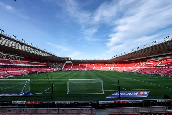 Riverside Stadyumu 'nun, Middlesbrough - Queens Park Rangers maçı öncesinde Riverside Stadyumu, Middlesbrough, Birleşik Krallık, 13 Aralık 2025