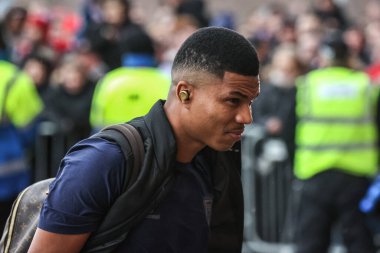 Sunderland 'dan Reinildo Mandava, 14 Aralık 2025' te İngiltere 'nin Sunderland-Newcastle United stadyumunda oynanan Premier League maçı sırasında geldi.