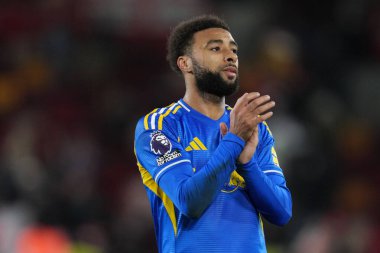 Leeds United takımından Jayden Bogle, 14 Aralık 2025 'te Londra' daki Gtech Community Stadyumu 'nda oynanan Premier League karşılaşmasında Brentford' a karşı Leeds United 'ı alkışladı.