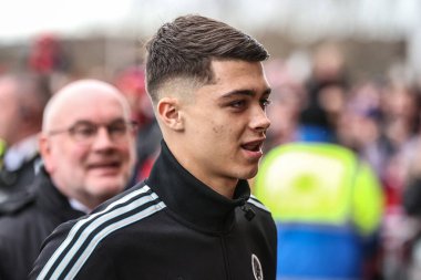 Newcastle United takımından Lewis Miley, 14 Aralık 2025 'te İngiltere' nin Sunderland-Newcastle United stadyumunda oynanan Premier League maçı sırasında geldi.