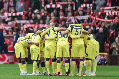 Tottenham Hotspur takımı Premier Lig maçı sırasında Nottingham Forest Tottenham Hotspur 'a karşı 14 Aralık 2025' te Nottingham City Ground, İngiltere 'de bir araya geldi.