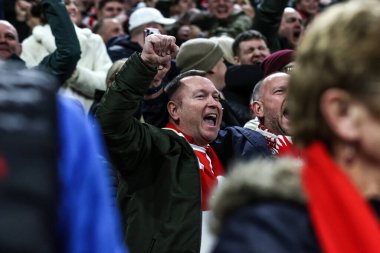 Sunderland taraftarları zaferi 14 Aralık 2025 'te İngiltere' nin Sunderland-Newcastle United stadyumunda oynanan Premier League karşılaşmasında kutladılar.