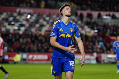 Leeds United takımından Anton Stach, Premier League maçında Brentford, Leeds United 'a karşı Gtech Community Stadyumu, Londra, Birleşik Krallık, 14 Aralık 2025