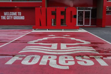 Premier Lig maçında The City Ground 'un genel görünümü Nottingham Forest' a karşı Tottenham Hotspur City Ground, Nottingham, İngiltere 'de 14 Aralık 2025