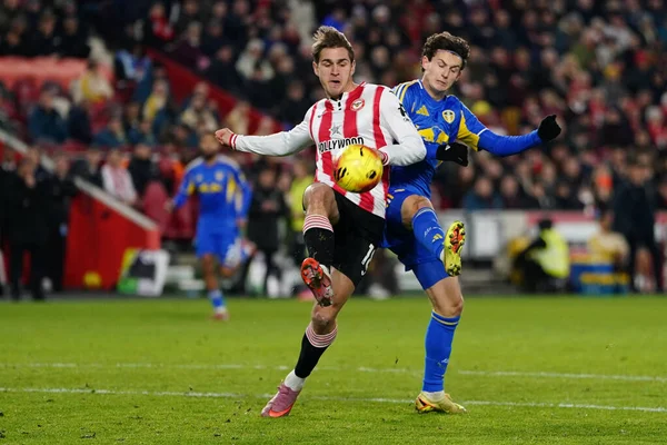 Premier Lig maçı sırasında Brentford, Leeds United 'a karşı Gtech Community Stadyumu, Londra, Birleşik Krallık, 14 Aralık 2025
