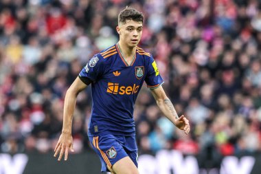 Newcastle United takımından Lewis Miley 14 Aralık 2025 'te İngiltere' nin Sunderland-Newcastle United stadyumunda oynanan Premier League maçı sırasında