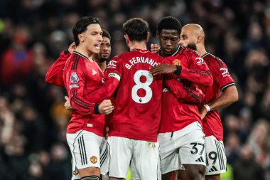 Manchester Untie 'den Bruno Fernandes, 15 Aralık 2025' te Old Trafford, Manchester, İngiltere 'de oynanan Premier League maçında 3-3' lük galibiyet golünü kutluyor.