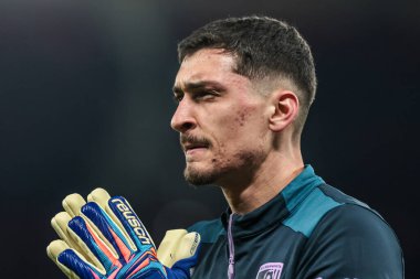 Bournemouth kalecisi Corce Petroviç Premier Lig maçında Manchester United - Bournemouth maçında 15 Aralık 2025 'te Old Trafford, Manchester, İngiltere' de oynanan ısınma maçında