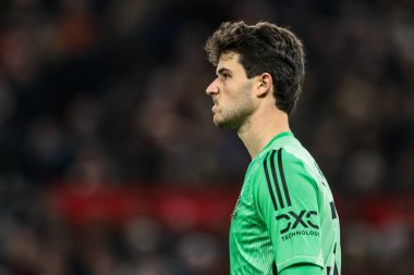 Manchester United kalecisi Senne Lammens, 15 Aralık 2025 'te Old Trafford, Manchester, İngiltere' de oynanan Premier League maçında seyrediyor.