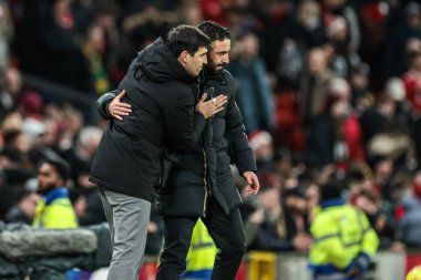 Andoni Iraola manager of Bournemouth shakes hands with Ruben Amorim manager of Manchester United after the game ends 4-4 during the Premier League match Manchester United vs Bournemouth at Old Trafford, Manchester, United Kingdom, 15th December 2025