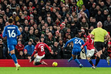 Bournemouth takımından Antoine Semenyo, 15 Aralık 2025 'te Old Trafford, Manchester, Birleşik Krallık' ta oynanan Premier League maçında 1-1 öne geçti.