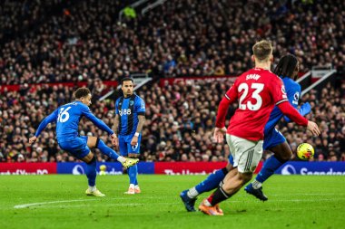 Bournemouth 'tan Marcus Tavernier, 15 Aralık 2025' te Old Trafford, Manchester, Birleşik Krallık 'ta oynanan Premier League maçında 2-3 öne geçti.