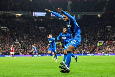 Bournemouth 'dan Eli Junior Kroupi, 15 Aralık 2025' te Old Trafford, Manchester, İngiltere 'de oynanan Premier League maçında 4-4' lük galibiyetini kutluyor.