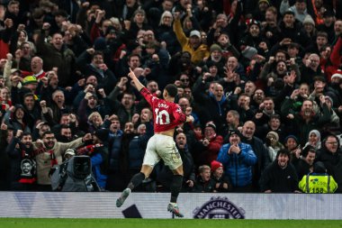 Manchester Untie 'den Matheus Cunha, 15 Aralık 2025' te Old Trafford, Manchester, İngiltere 'de oynanan Premier League maçında 4-3' lük galibiyet golünü kutluyor.