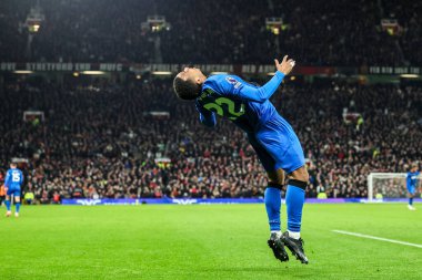 Bournemouth 'dan Eli Junior Kroupi, 15 Aralık 2025' te Old Trafford, Manchester, İngiltere 'de oynanan Premier League maçında 4-4' lük galibiyetini kutluyor.