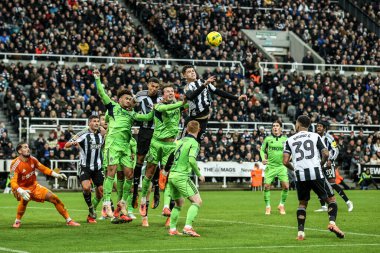 Newcastle United takımından Lewis Miley, 17 Aralık 2025 'te St.James' s Park, Newcastle 'da oynanan Carabao Kupası çeyrek final maçında 2-1 berabere kaldı.