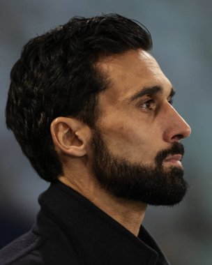 Alvaro Arbeloa, Premier League Uluslararası Kupası maçında Real Madrid Castilla 'nın baş antrenörü Manchester City ile Real Madrid maçı sırasında Manchester Stadyumu, Manchester, İngiltere, 16 Aralık 2025