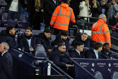 Manchester City, Manchester Stadyumu 'nda oynanan Carabao Kupası çeyrek final maçı sırasında yedekler. 17 Aralık 2025