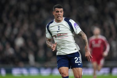 Tottenham Hotspur 'dan Pedro Porro Premier League maçı sırasında Tottenham Hotspur Liverpool' a karşı Tottenham Hotspur Stadyumu, Londra, 20 Aralık 2025