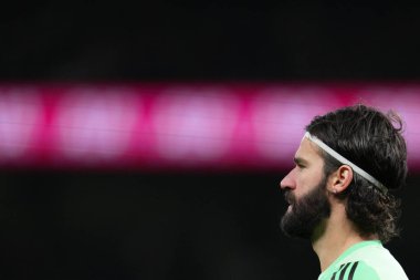 Liverpool 'dan Alisson Becker Premier Lig karşılaşmasında Tottenham Hotspur Liverpool' a karşı Tottenham Hotspur Stadyumu, Londra, 20 Aralık 2025