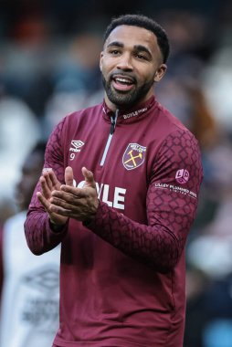 Callum Wilson of West Ham United in the pregame warmup session during the Premier League match Manchester City vs West Ham United at Etihad Stadium, Manchester, United Kingdom, 20th December 2025