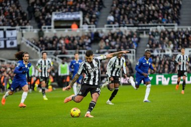 Bruno Guimaraes of Newcastle United crosses the ball during the Premier League match Newcastle United vs Chelsea at St. James's Park, Newcastle, United Kingdom, 20th December 2025