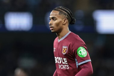 20 Aralık 2025 'te Etihad Stadyumu' nda Manchester City ile West Ham United arasındaki Premier League maçı sırasında West Ham United 'tan Crysencio Summerville