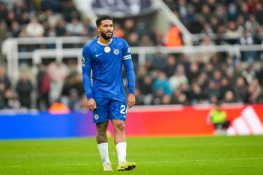 Premier League maçı sırasında Chelsea 'li Reece James, Newcastle United' a karşı St. James 's Park, Newcastle, İngiltere, 20 Aralık 2025
