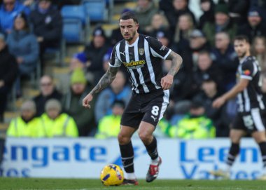 Notts County 'den Oliver Norburn, 26 Aralık 2025' te İngiltere 'nin Chesterfield kentindeki SMH Group Stadyumu' nda oynanan 2.