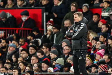 Newcastle United 'ın Eddie Howe teknik direktörü Manchester United - Newcastle United maçı sırasında Old Trafford, Manchester, İngiltere, 26 Aralık 2025
