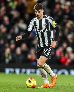 Newcastle United takımından Lewis Miley, Manchester United ile Newcastle United maçı sırasında Old Trafford, Manchester, İngiltere 'de, 26 Aralık 2025