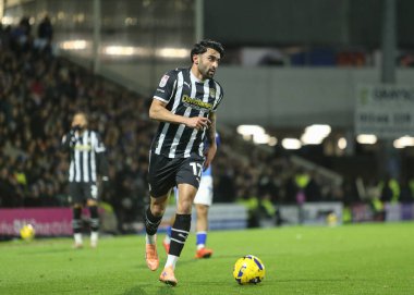Notts County 'den Maziar Kouhyar, Sky Bet 2 karşılaşmasında Chesterfield, Notts County' ye karşı, Chesterfield Stadyumu, Chesterfield, Birleşik Krallık, 26 Aralık 2025