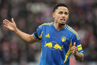Leeds United takımından Noah Okafor, 28 Aralık 2025 'te İngiltere' nin Sunderland-Leeds United stadyumunda oynanan Premier League maçında tepki gösterdi.