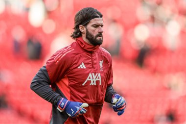 Liverpool 'dan Alisson Becker Premier League maçı sırasında, 27 Aralık 2025