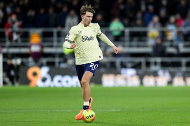 Premier Lig maçında topu ayaklarının dibinde tutan Tyler Dibling Burnley, Everton 'a karşı Turf Moor, Burnley, Birleşik Krallık, 27 Aralık 2025