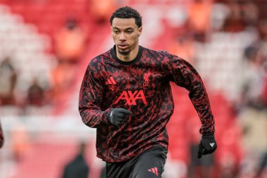 Liverpool 'dan Hugo Ekitike, Premier League maçı sırasında İngiltere' nin Liverpool kentinde oynanan Liverhampton Wanderers maçında ısınma turunda, 27 Aralık 2025