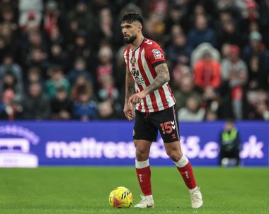 Sunderland 'dan Omar Alderete Premier Lig karşılaşmasında topla birlikte Sunderland - Leeds United Stadyumu, Sunderland, Birleşik Krallık, 28 Aralık 2025